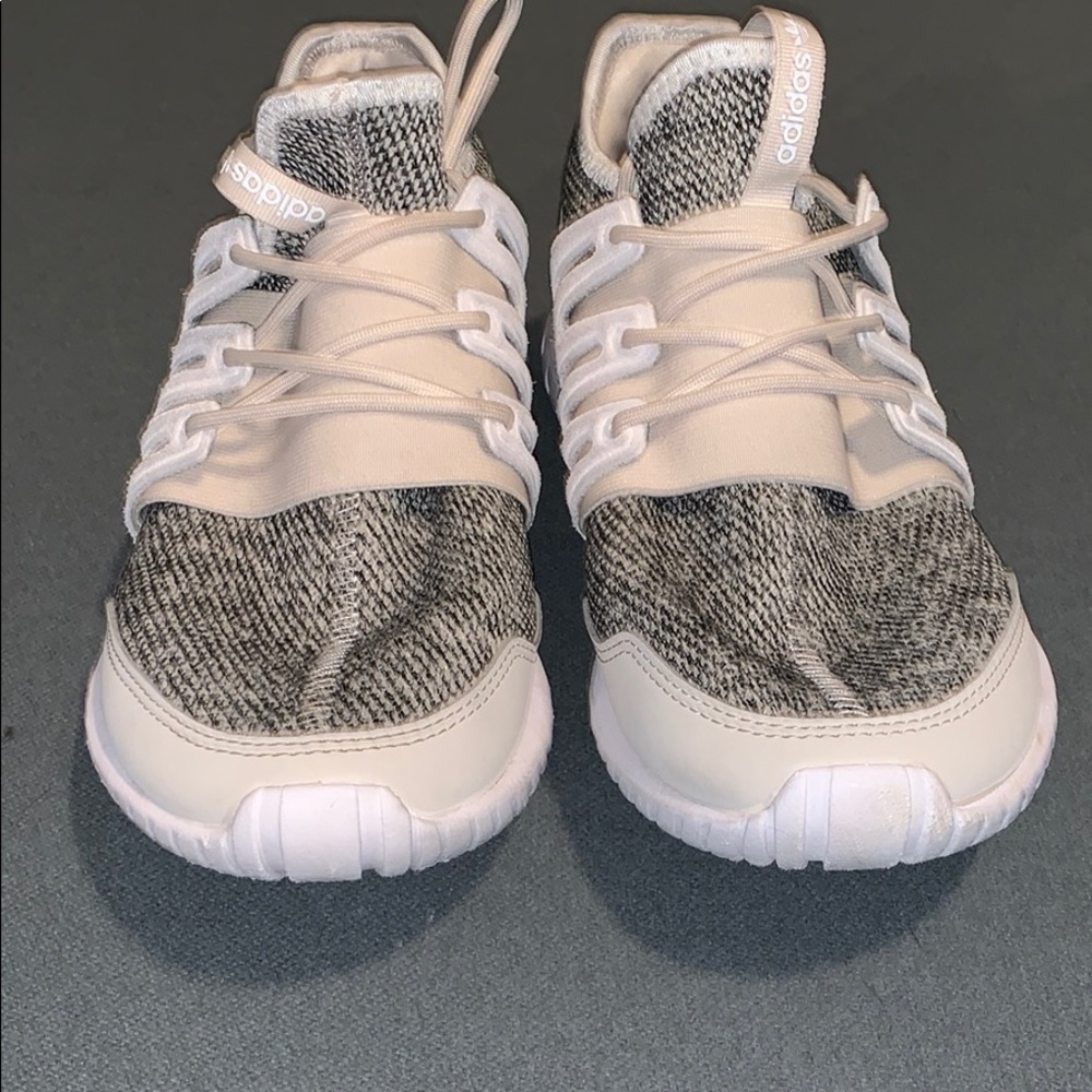 Adidas tubular size 8.5 women/ 6.5 kids